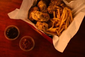 Read more about the article Franquia de frango frito: pouca oferta e muita demanda trazem oportunidades de crescimento para empresas do segmento