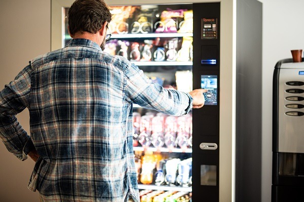 Você está visualizando atualmente Vale a pena ter uma franquia de vending machine?